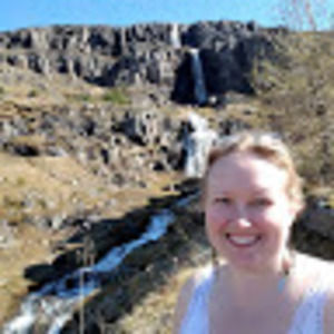 Meet your Posher, Cassandra